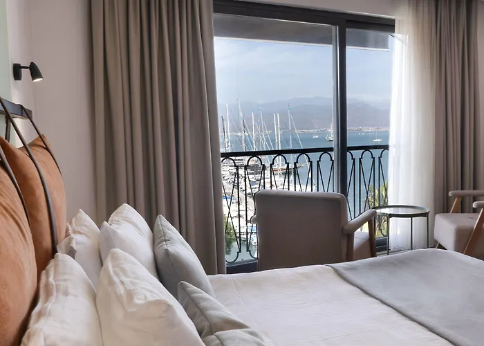 La Farine Hotell 3*